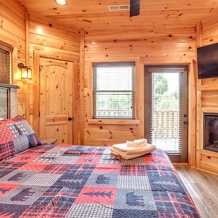 Gatlinburg Cabin With Private Hot Tub By Staycating Buitenkant foto
