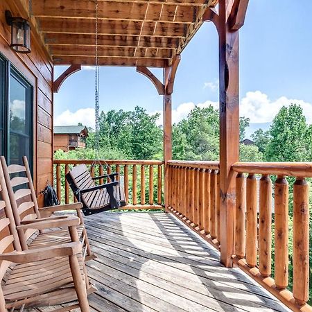 Gatlinburg Cabin With Private Hot Tub By Staycating Buitenkant foto