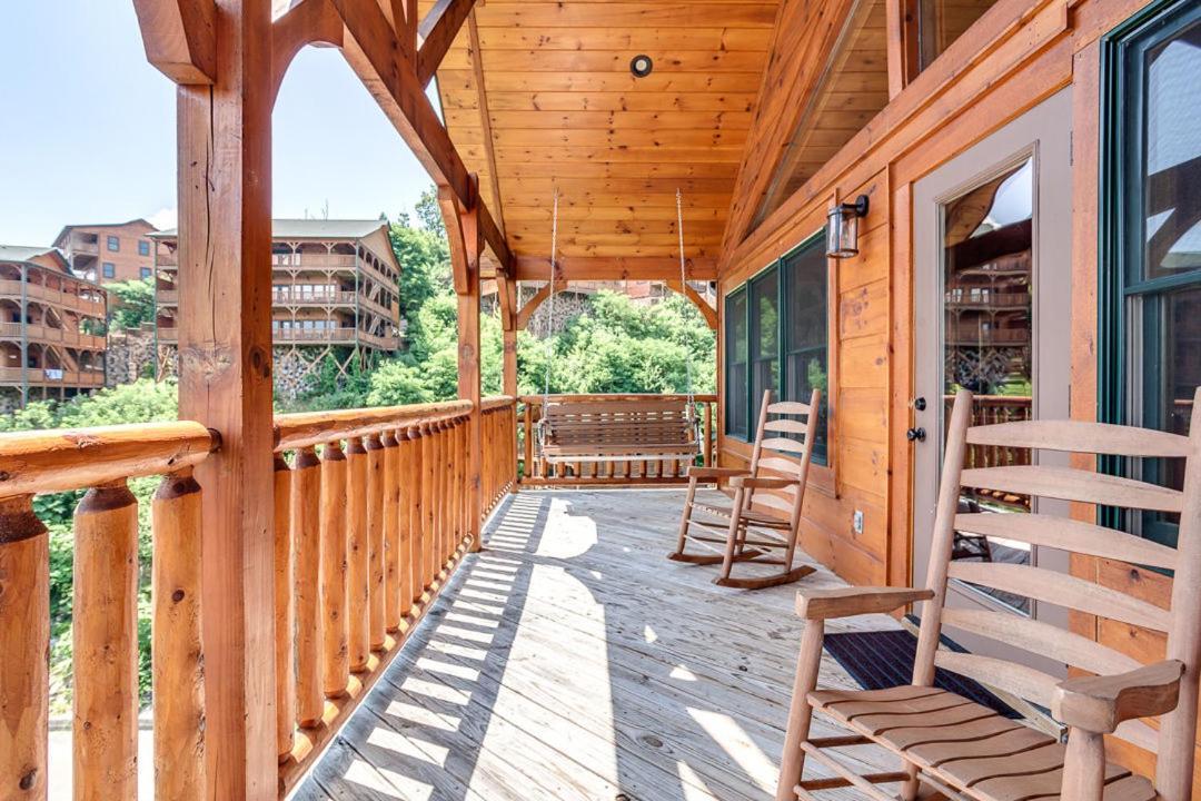 Gatlinburg Cabin With Private Hot Tub By Staycating Buitenkant foto