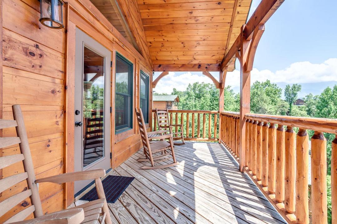 Gatlinburg Cabin With Private Hot Tub By Staycating Buitenkant foto