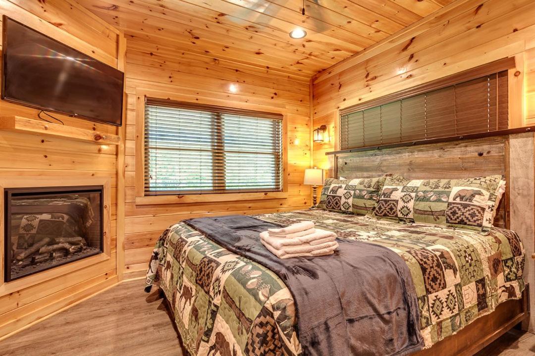 Gatlinburg Cabin With Private Hot Tub By Staycating Buitenkant foto