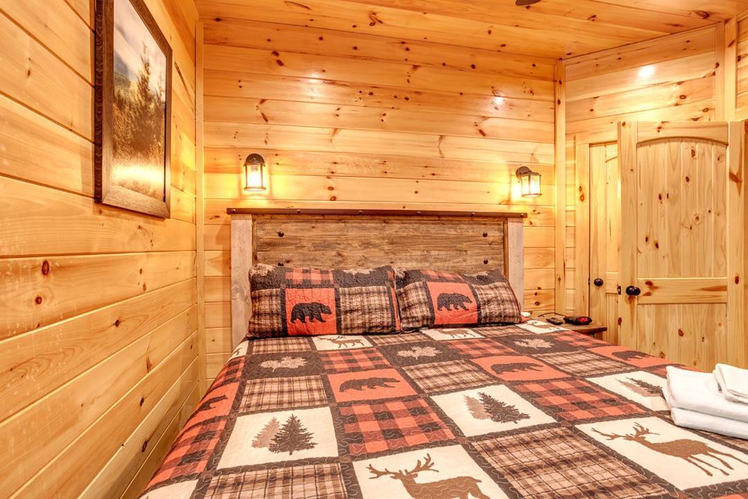 Gatlinburg Cabin With Private Hot Tub By Staycating Buitenkant foto